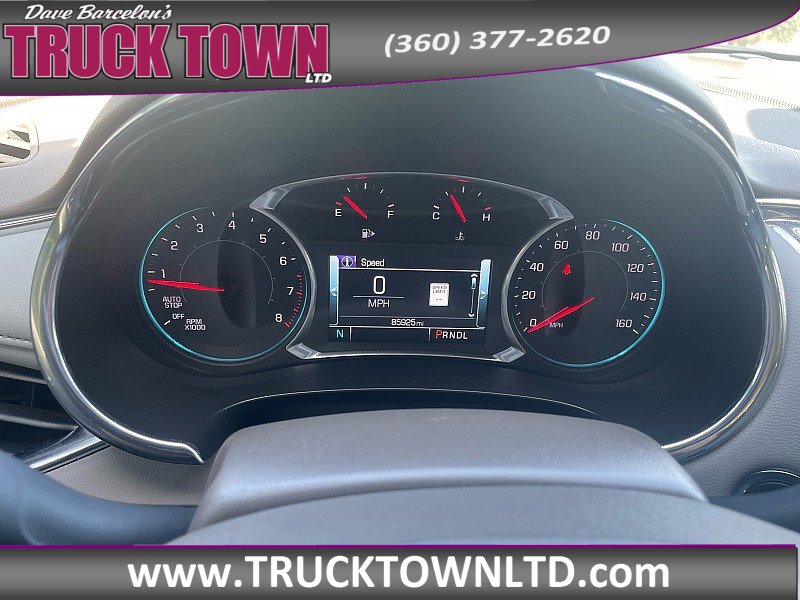 Used 2017 Chevrolet Malibu LT w/ Leather Package FWD image 21