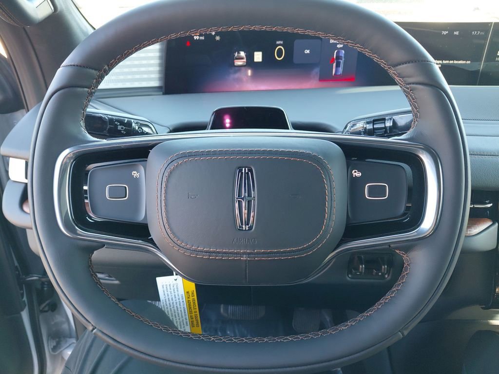 New 2025 Lincoln Navigator Black Label image 18