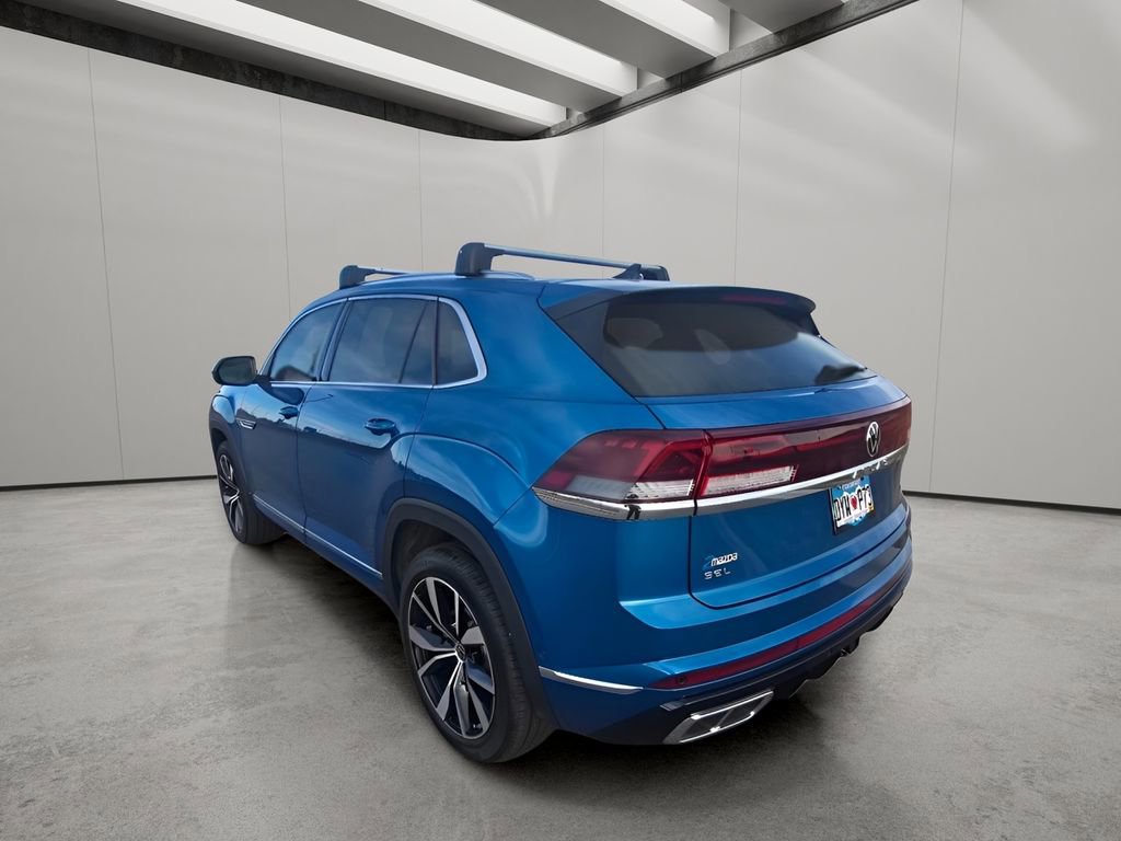 Used 2025 Volkswagen Atlas Cross Sport SEL Premium R-Line image 3