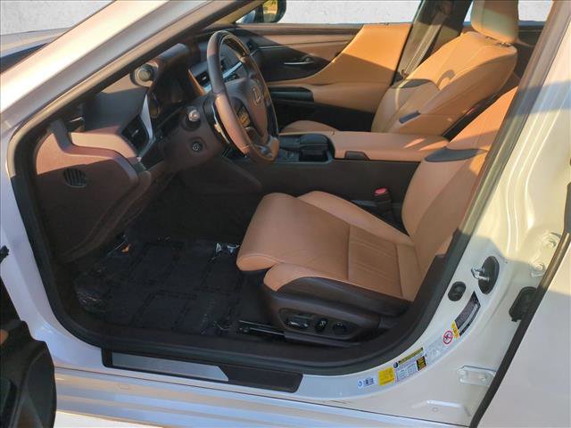 Used 2019 Lexus ES 350 w/ Accessory Package 2 image 17