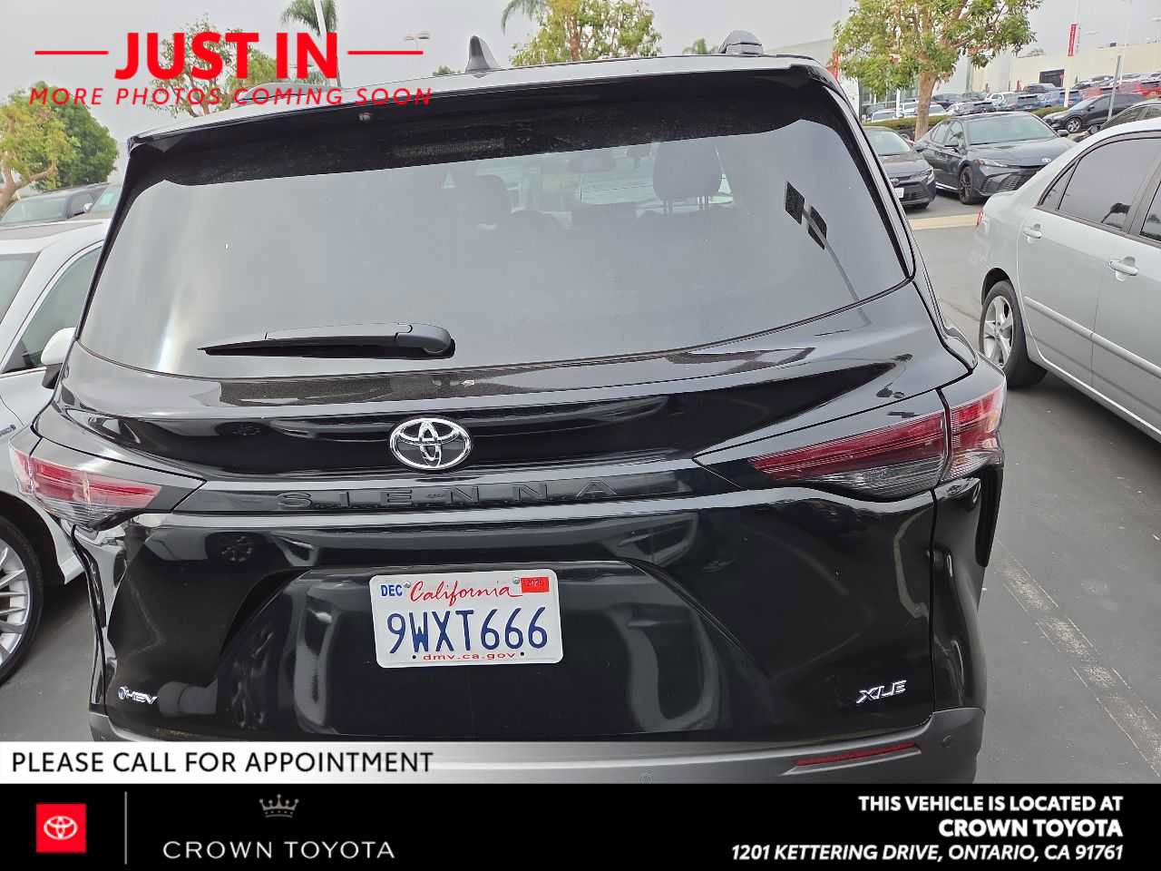 Certified 2026 Toyota Sienna XLE FWD image 3