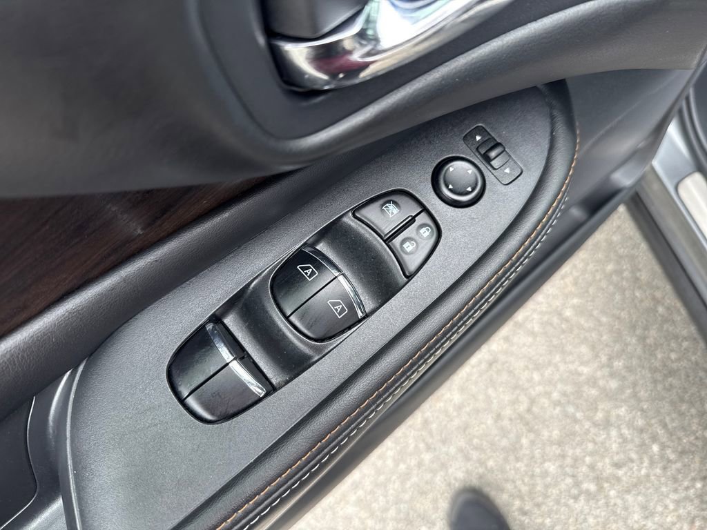 Used 2021 Nissan Murano Platinum w/ Cargo Package image 17