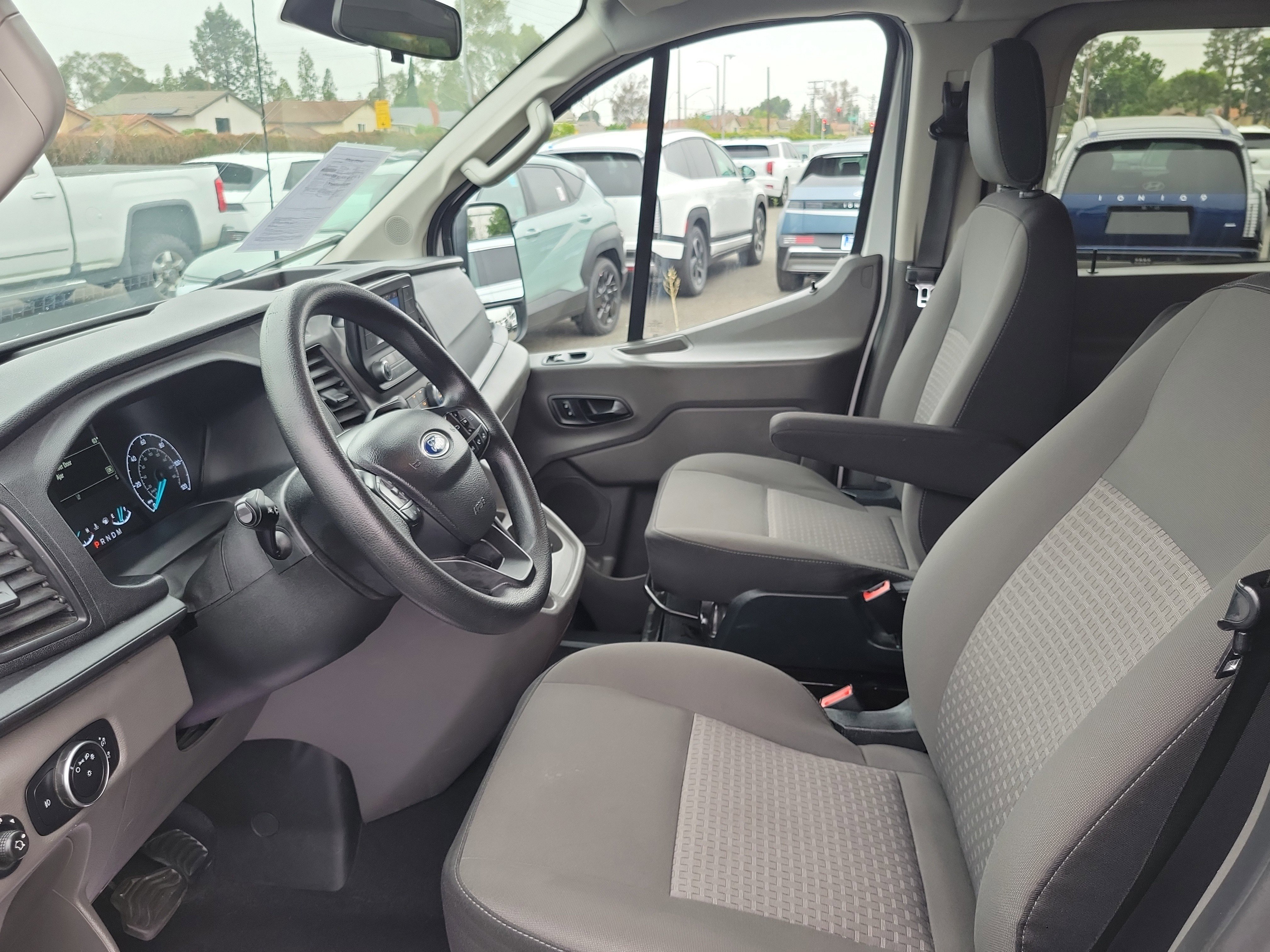 Used 2020 Ford Transit 150 XLT RWD image 10