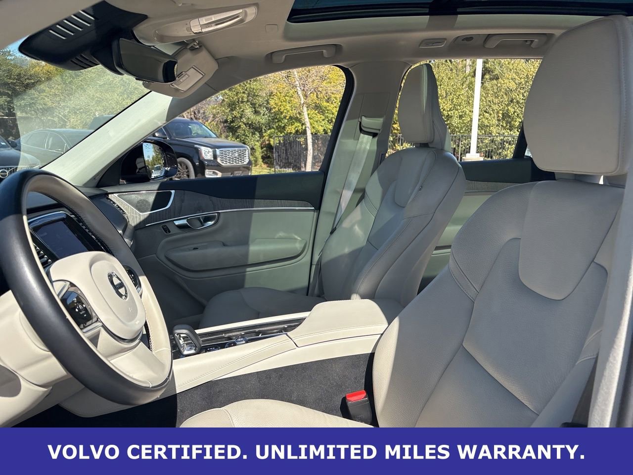 Used 2023 Volvo XC90 B6 Plus w/ Protection Package Premier image 18