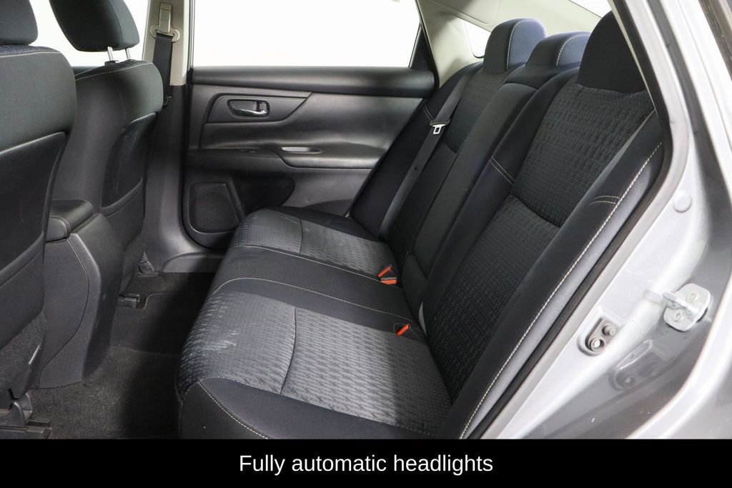 Used 2016 Nissan Altima 2.5 S w/ Power Driver Seat Package image 10