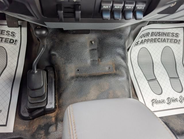 Used 2011 Ford F450 XL AWD/4WD image 21