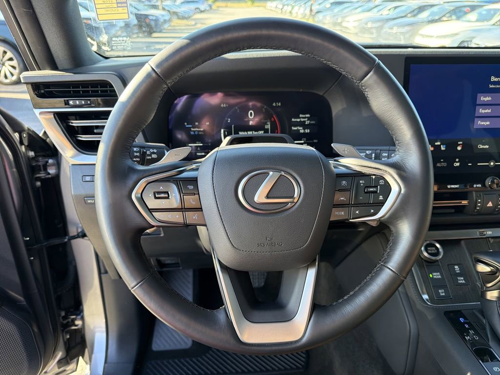 Used 2024 Lexus GX 550 w/ Accessory Package (Z1) AWD/4WD image 27
