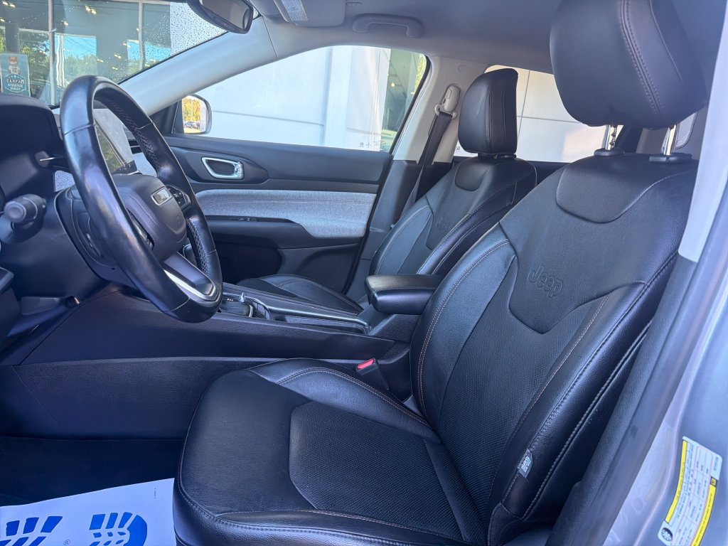 Used 2022 Jeep Compass Latitude AWD/4WD image 9