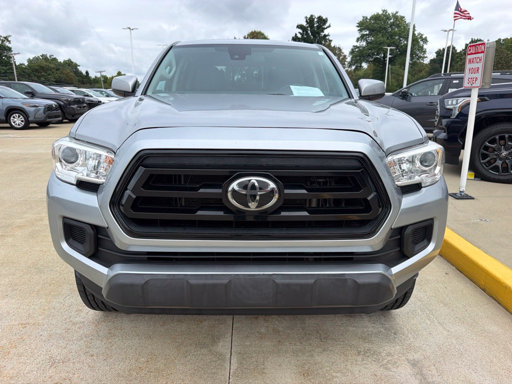 Used 2021 Toyota Tacoma SR AWD/4WD image 2