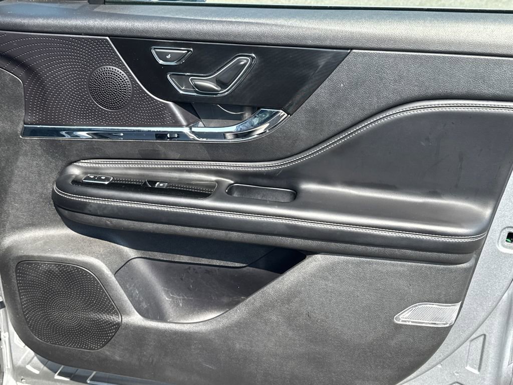 Used 2023 Lincoln Corsair FWD image 14