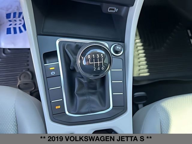 Used 2019 Volkswagen Jetta S w/ Driver Assistance Package image 31