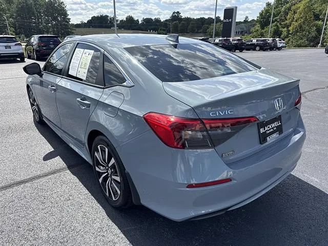 Used 2023 Honda Civic EX image 5