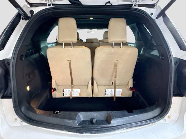 Used 2017 Ford Explorer XLT w/ Equipment Group 202A AWD/4WD image 27
