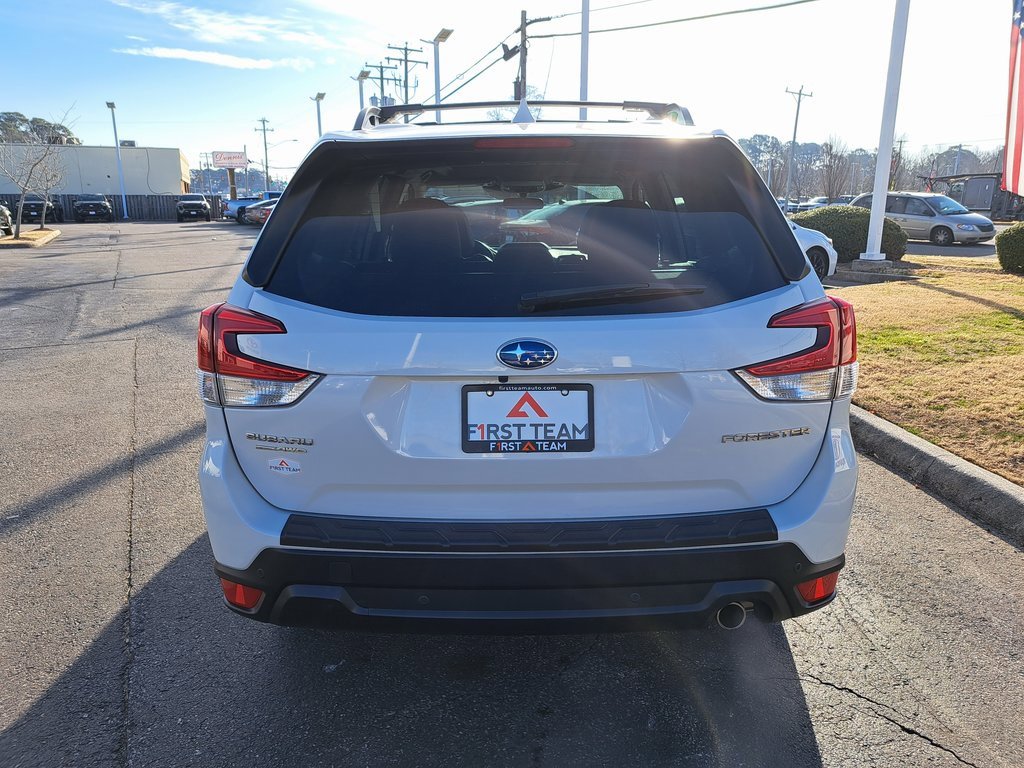 Used 2023 Subaru Forester Limited image 9