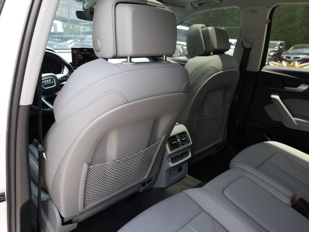 Used 2024 Audi Q5 2.0T Premium w/ Convenience Package AWD/4WD image 19
