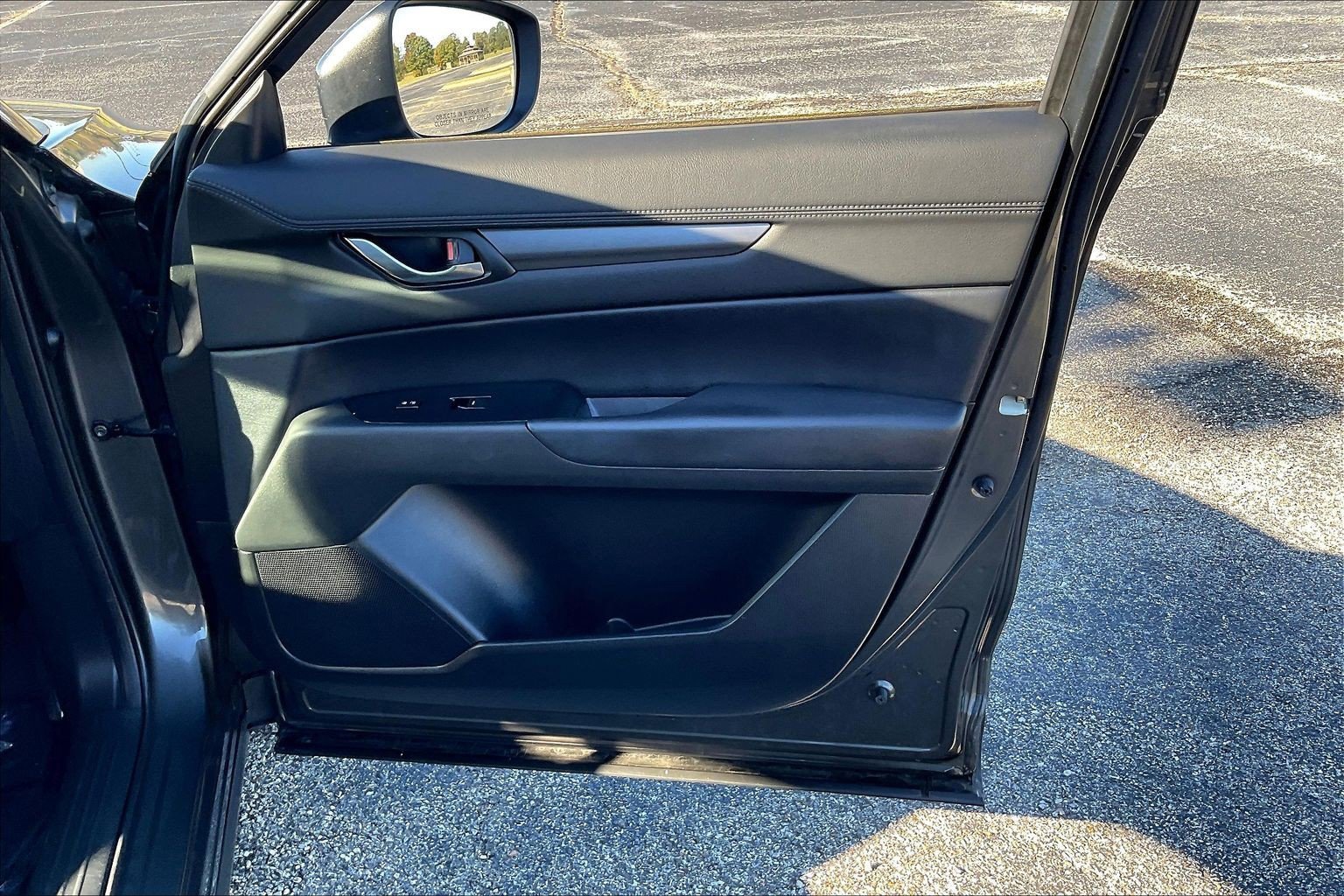 Used 2019 MAZDA CX-5 Touring image 18