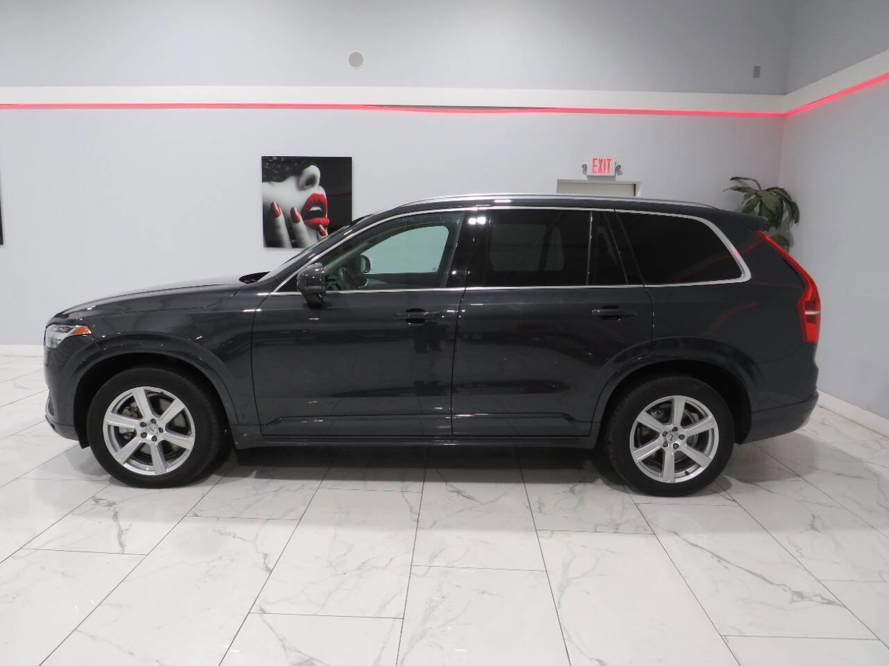 Used 2022 Volvo XC90 T5 Momentum image 7