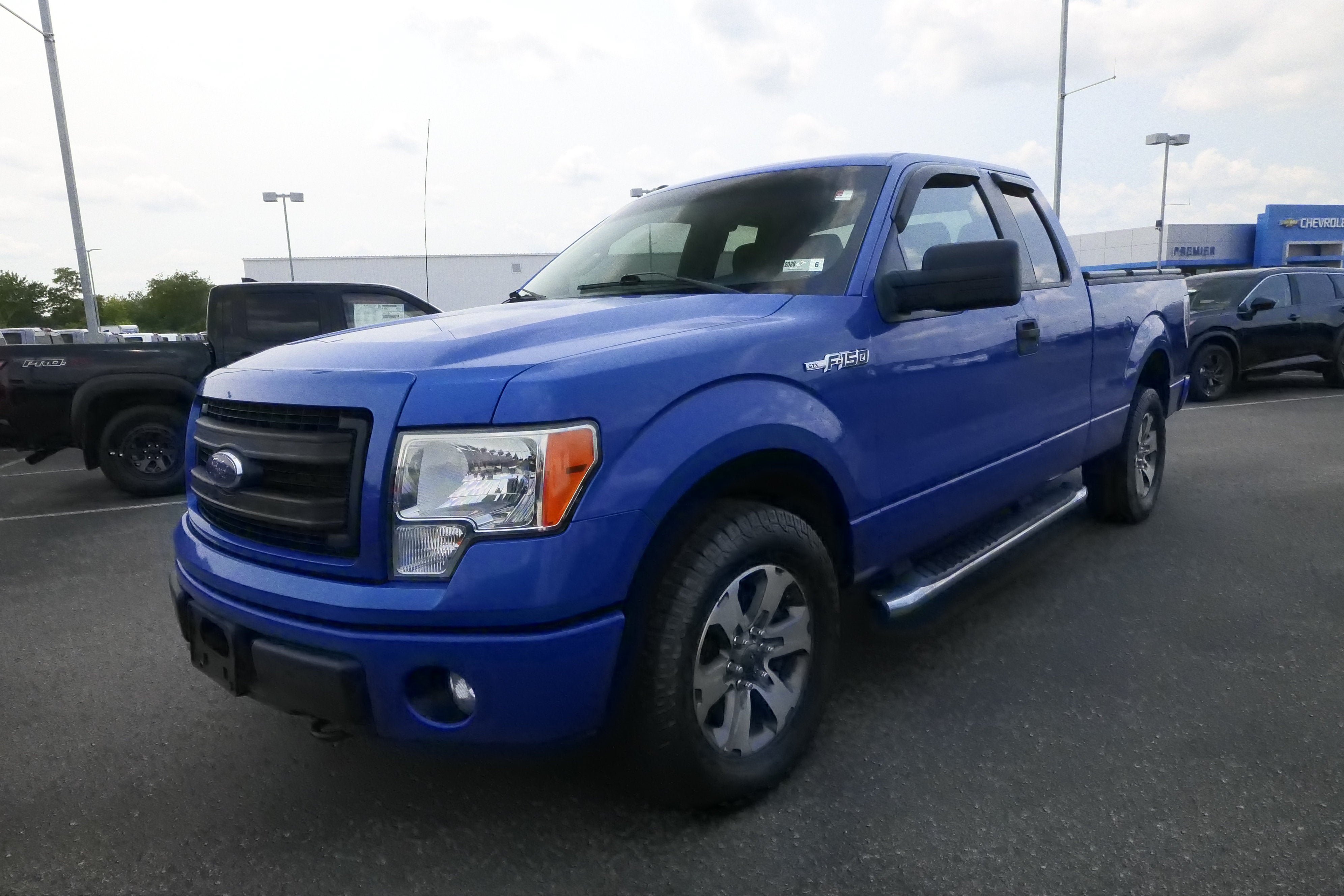 Used 2013 Ford F150 STX w/ Mid Equipment Group AWD/4WD image 4