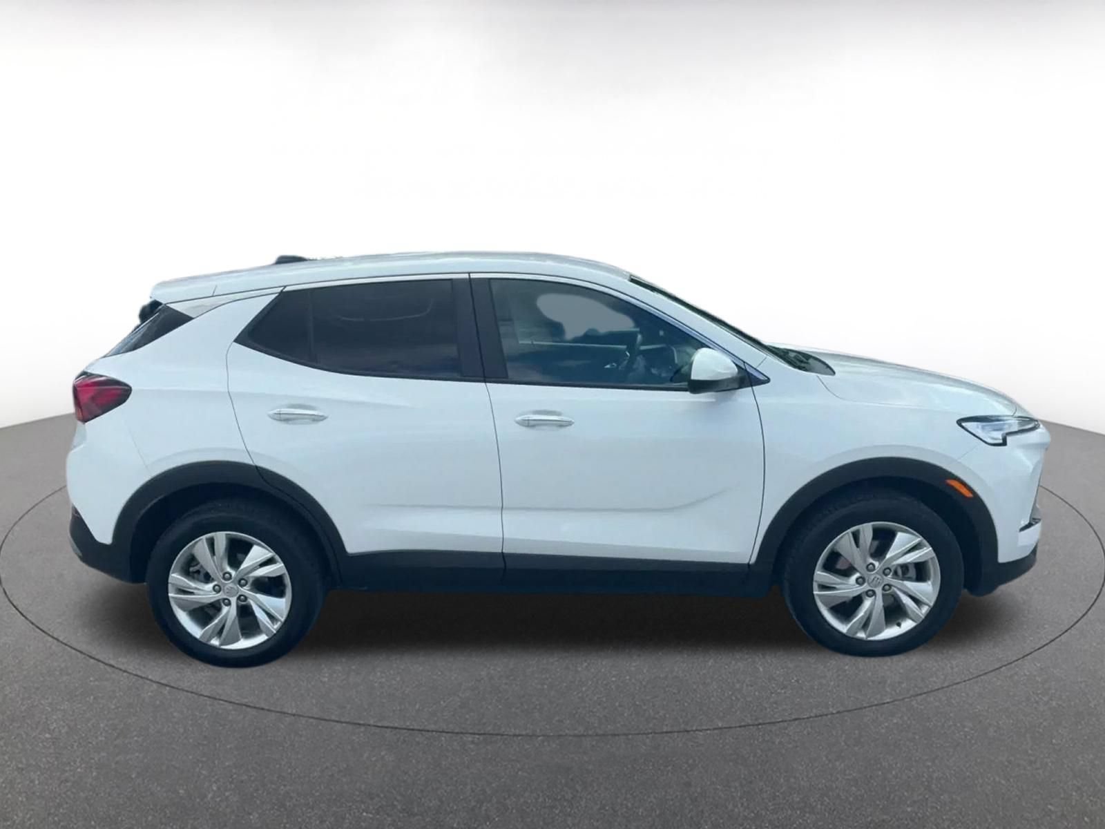 Used 2025 Buick Encore GX Preferred AWD/4WD image 15