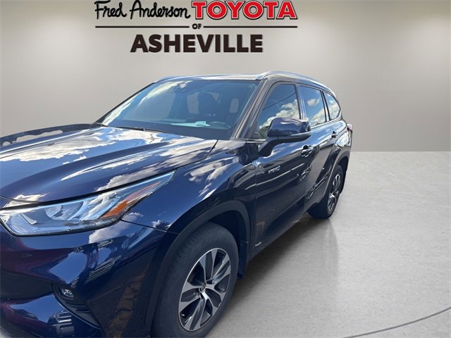 Used 2020 Toyota Highlander XLE