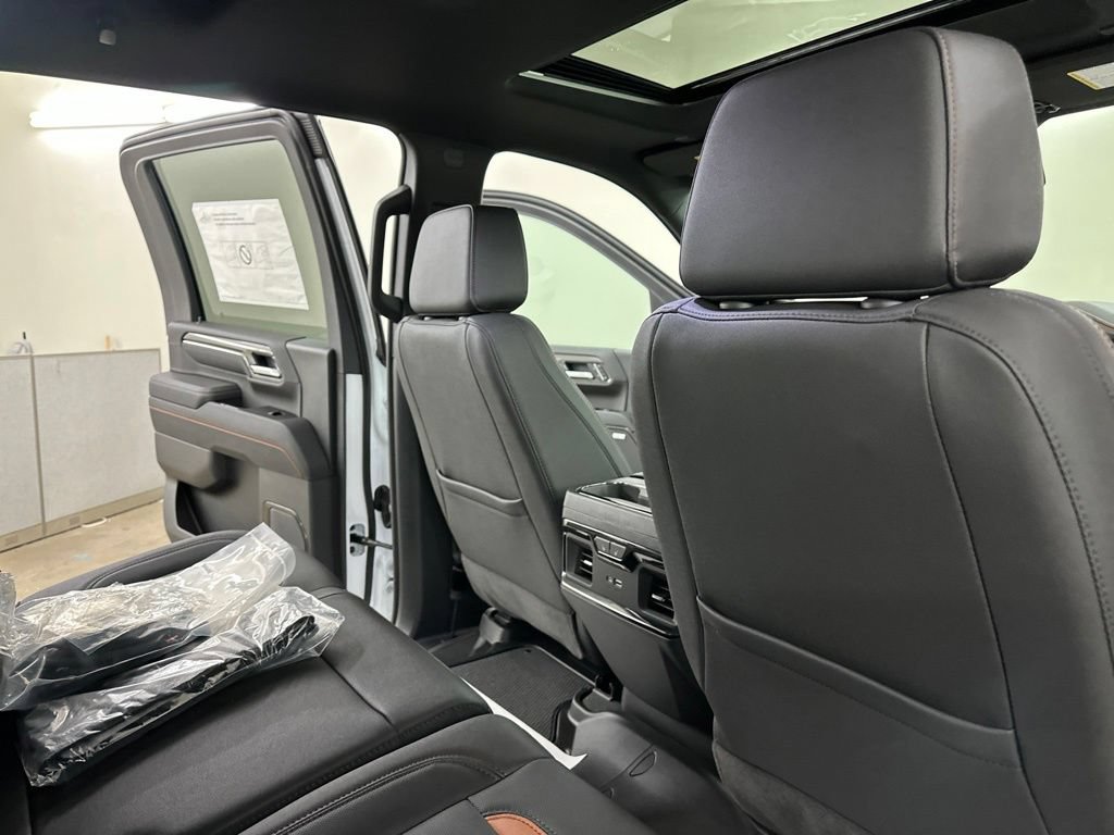 New 2026 GMC Sierra 2500 AT4 w/ AT4 Premium Plus Package AWD/4WD image 28