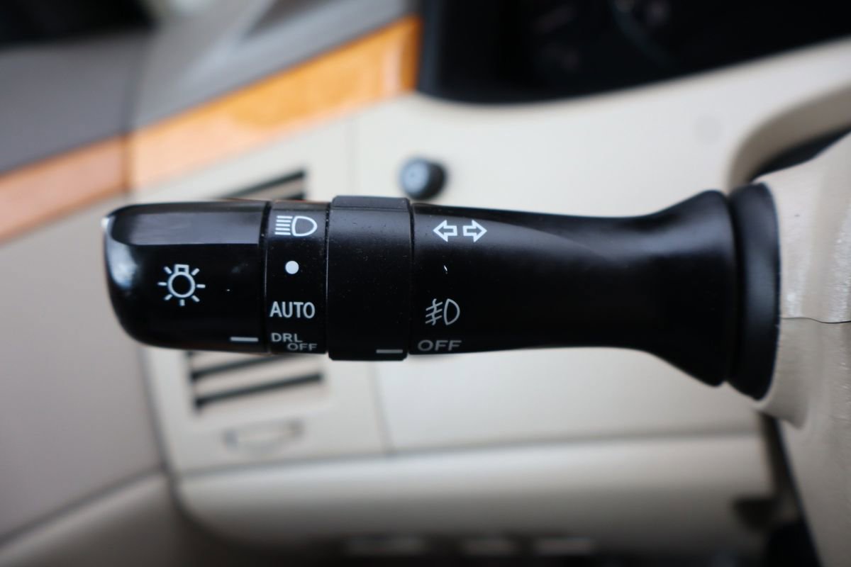 Used 2007 Toyota Avalon XL image 31