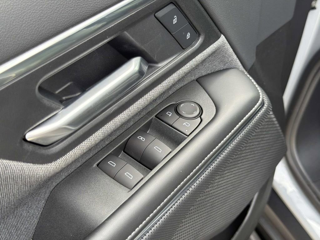 Used 2026 GMC Sierra EV Elevation image 21