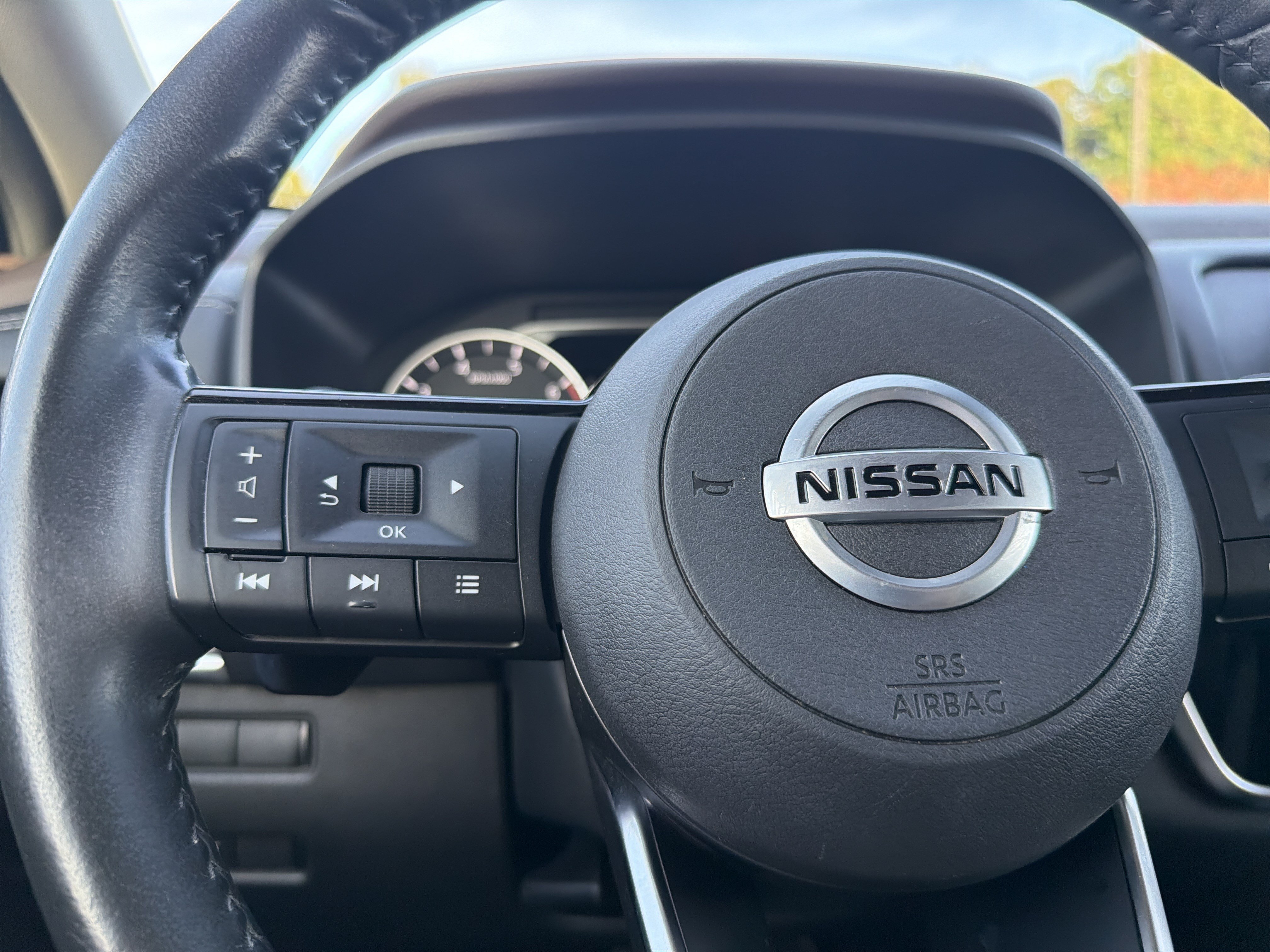 Used 2021 Nissan Rogue SV w/ Premium Package AWD/4WD image 11