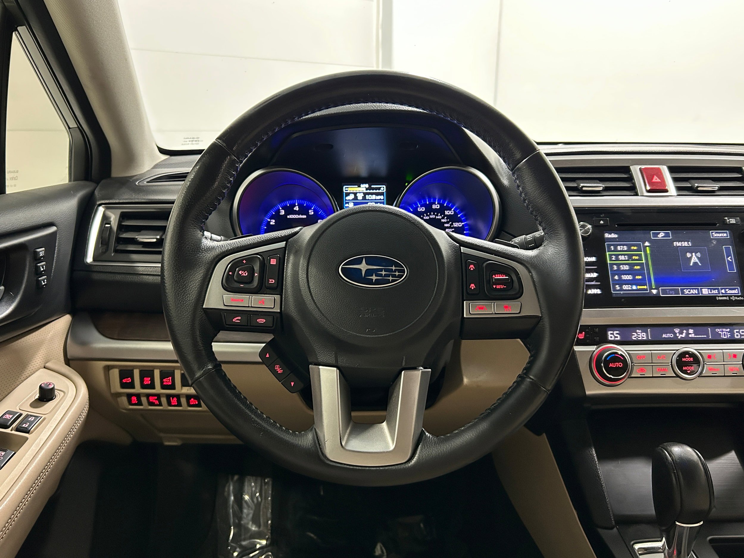 Used 2017 Subaru Outback 2.5i Limited AWD/4WD image 13