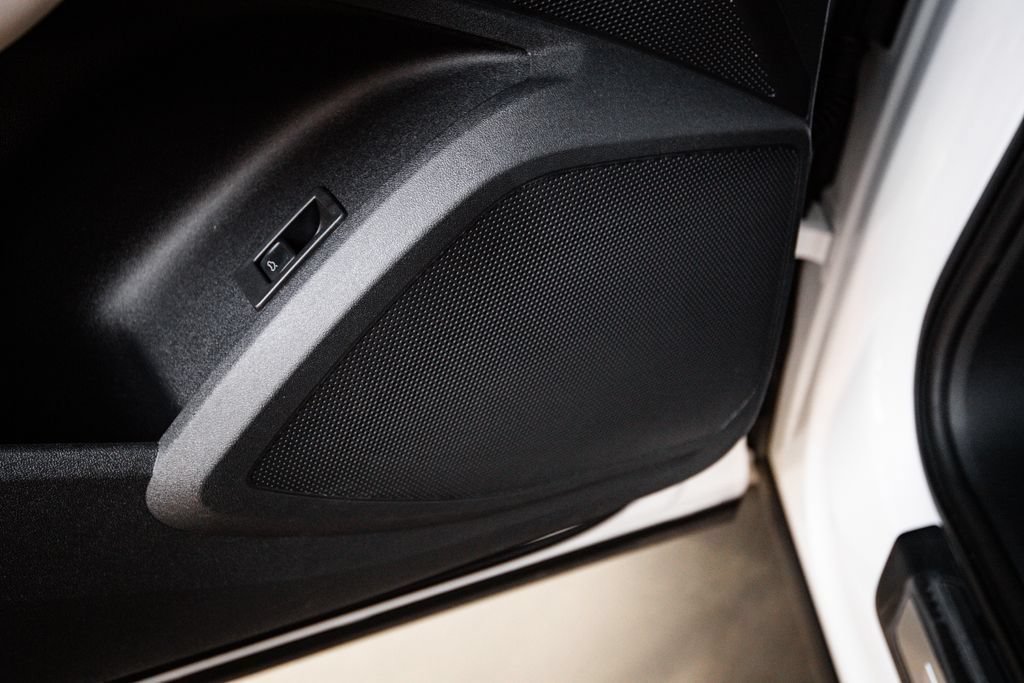 Used 2025 Audi Q5 Premium AWD/4WD image 21