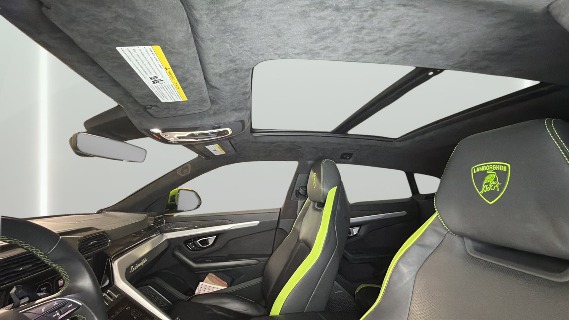 Used 2020 Lamborghini Urus AWD/4WD image 31