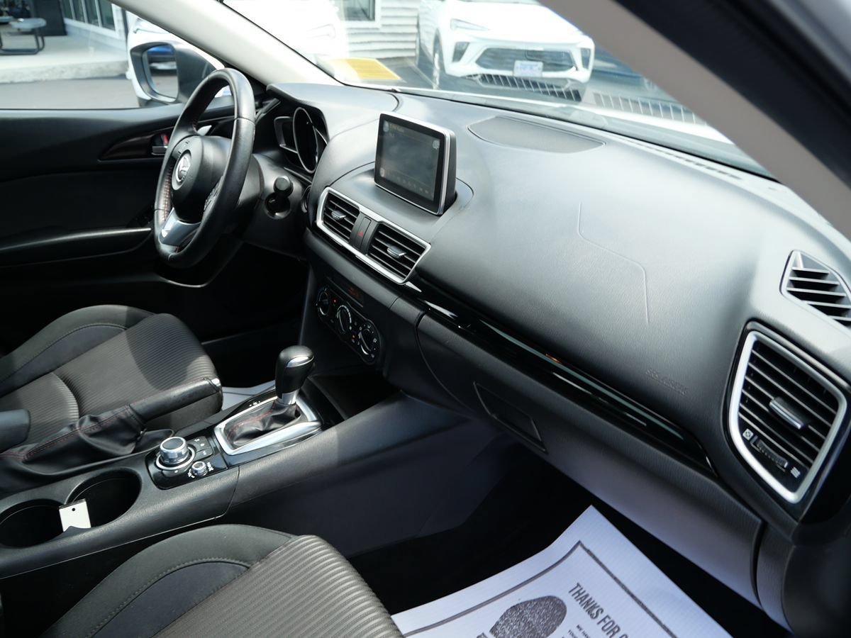 Used 2016 MAZDA MAZDA3 i Touring FWD image 28