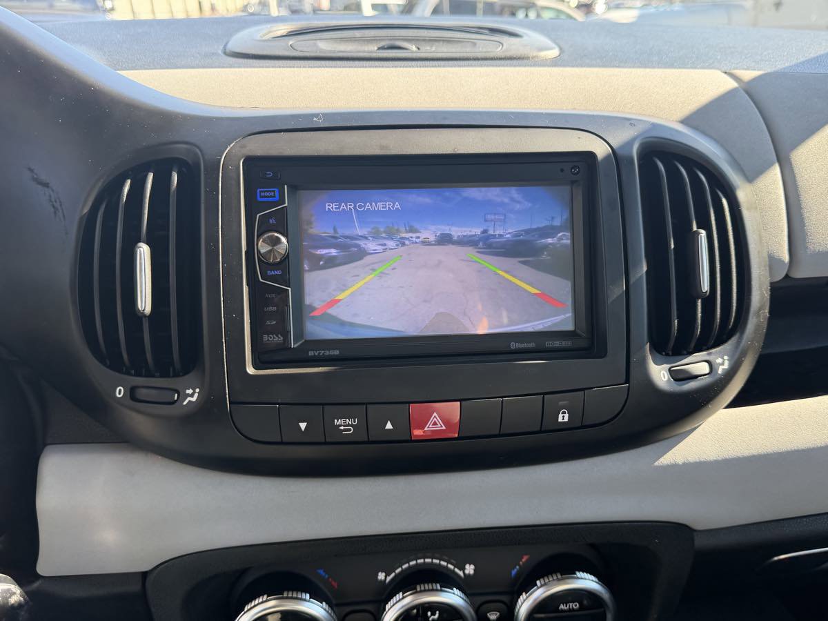 Used 2014 FIAT 500L Easy w/ Popular Equipment Group image 19