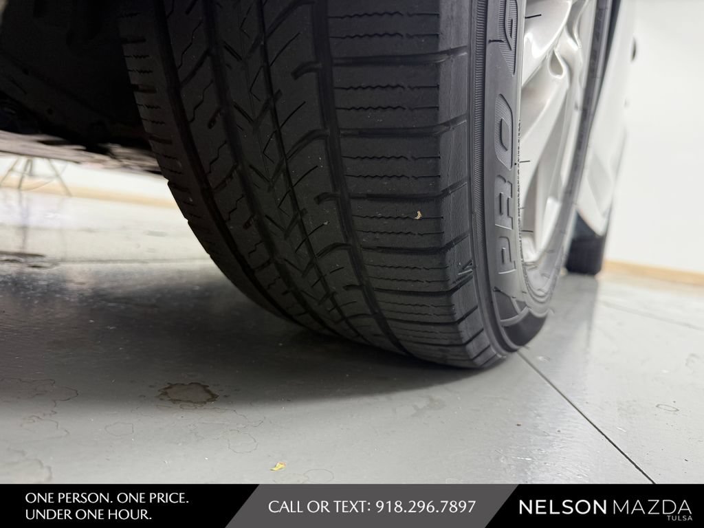 Used 2014 MAZDA MAZDA3 i Touring FWD image 10