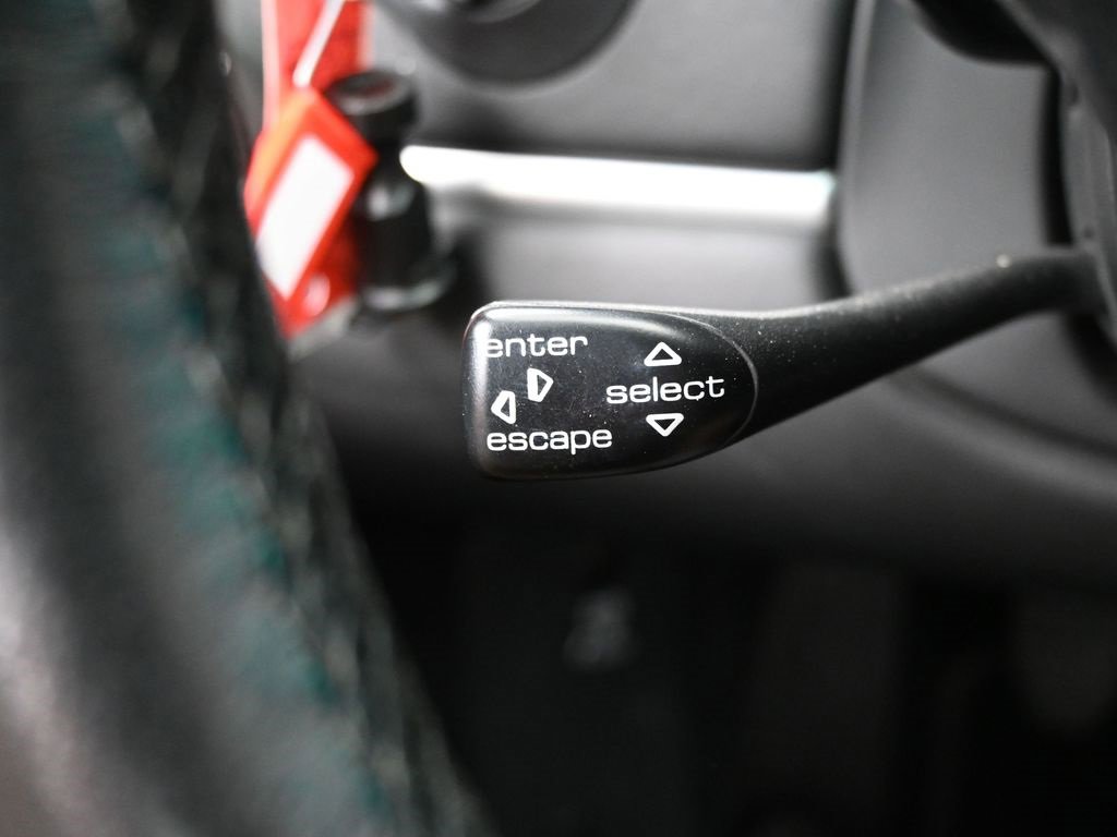 Used 2004 Porsche 911 Carrera 4S image 12