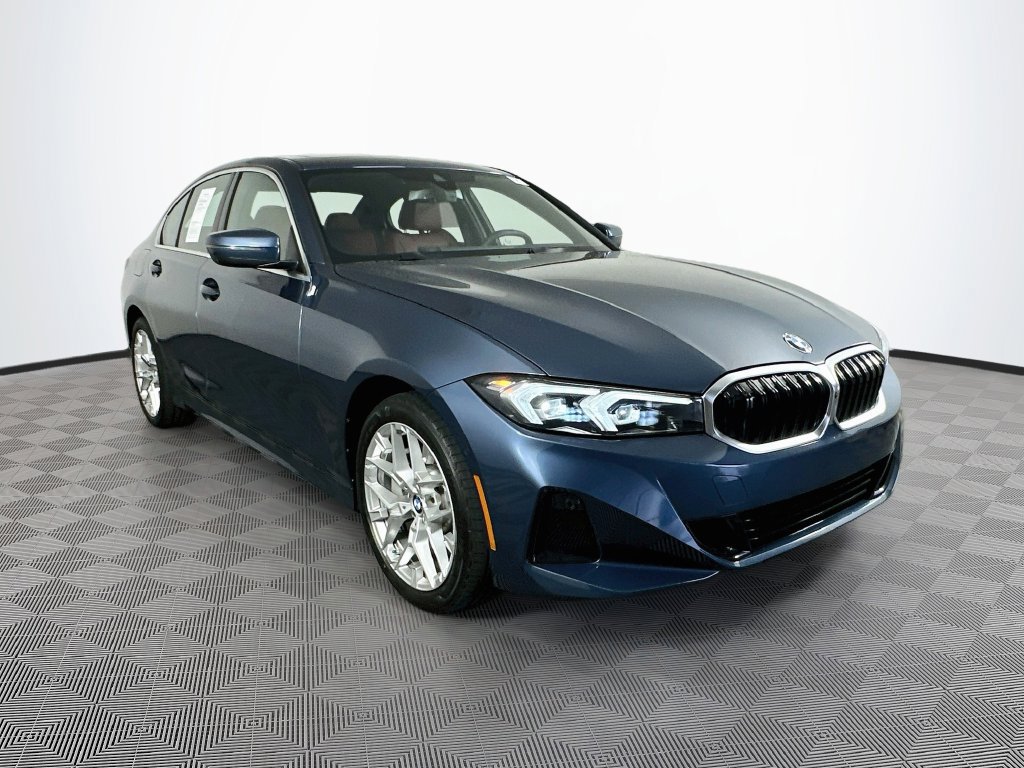 Used 2025 BMW 330i xDrive Sedan w/ Premium Package AWD/4WD image 2