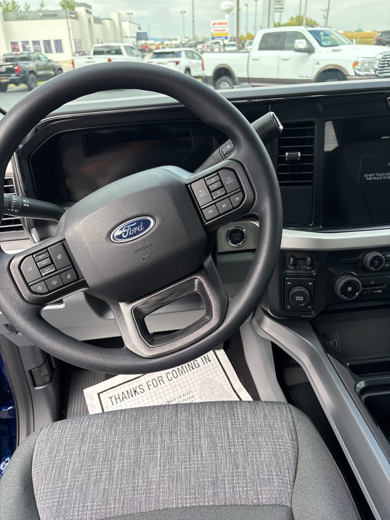 New 2026 Ford F350 XLT w/ XLT Premium Package AWD/4WD image 11