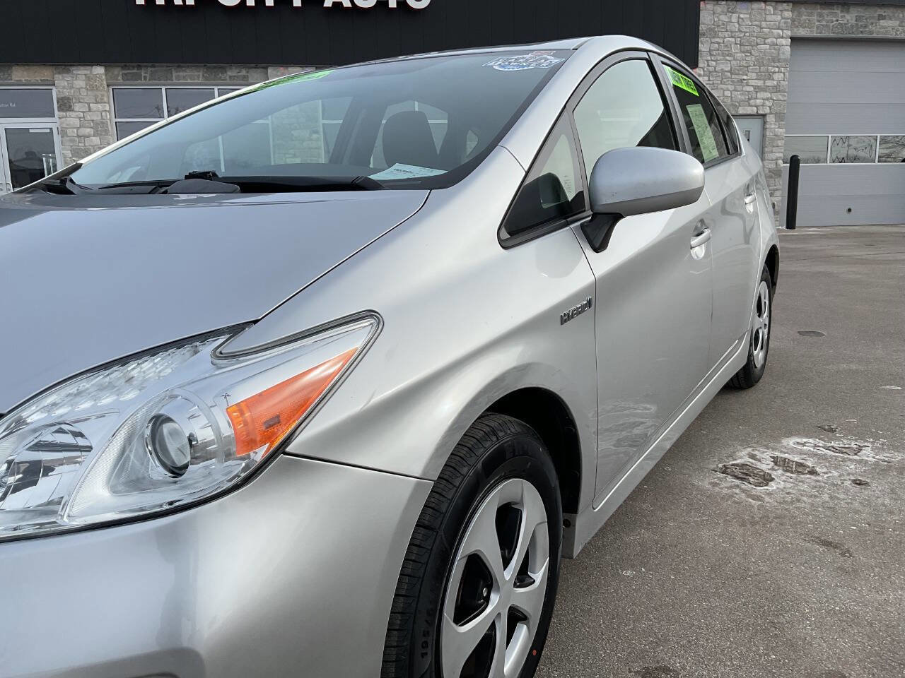 Used 2012 Toyota Prius Three image 2