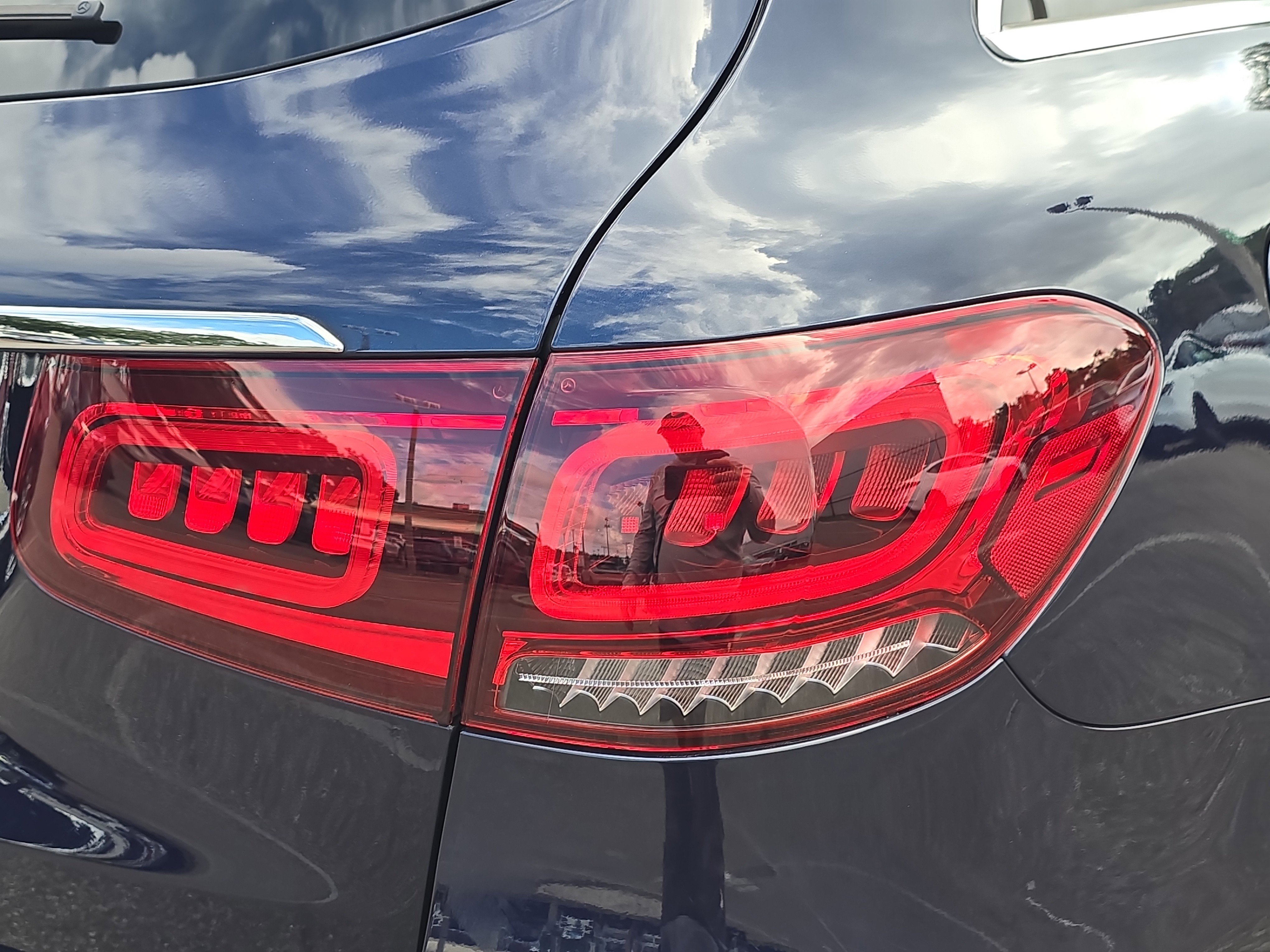 Used 2021 Mercedes-Benz GLC 300 image 8