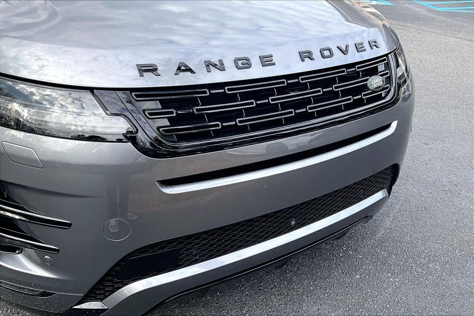Used 2024 Land Rover Range Rover Evoque Dynamic SE AWD/4WD image 58