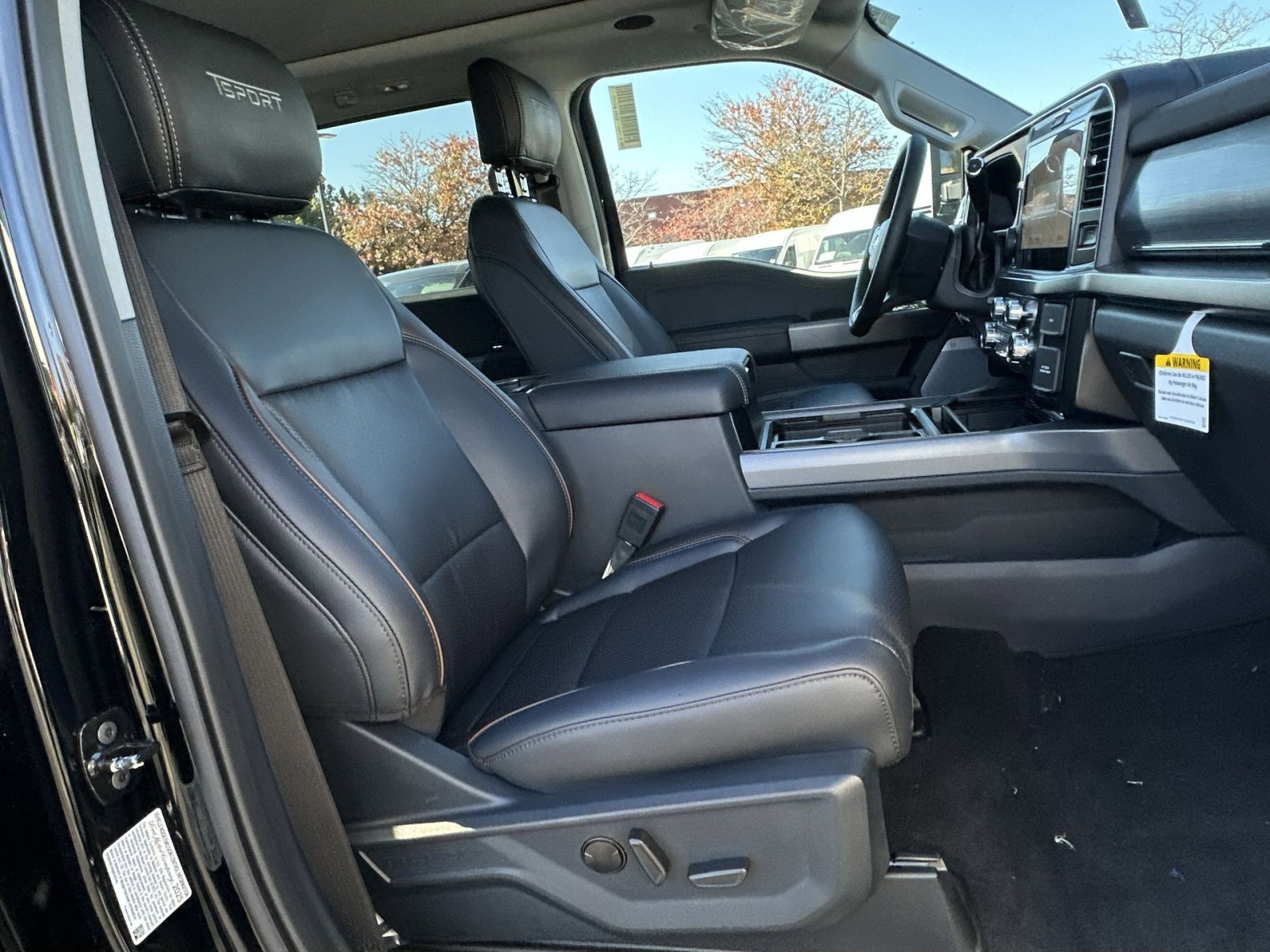 New 2026 Ford F250 Lariat w/ Black Appearance Package image 38