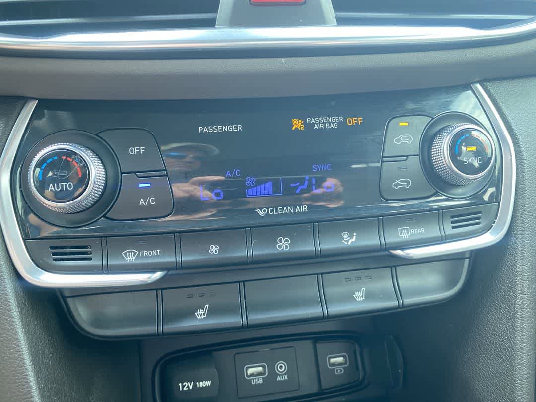 Used 2019 Hyundai Santa Fe Limited FWD image 18