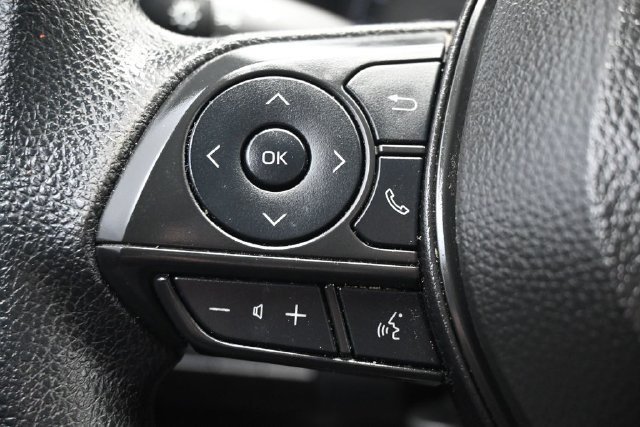 Used 2025 Toyota Corolla LE FWD image 15