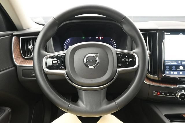 Used 2024 Volvo XC60 B5 Plus w/ Protection Package Premier AWD/4WD image 23