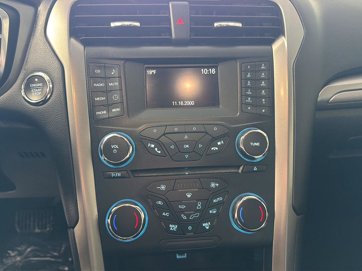 Used 2018 Ford Fusion S image 18