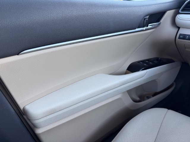 Certified 2019 Toyota Camry LE FWD image 31