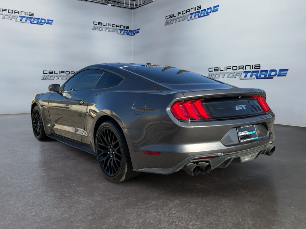 Used 2018 Ford Mustang GT Premium w/ GT Performance Package RWD image 7