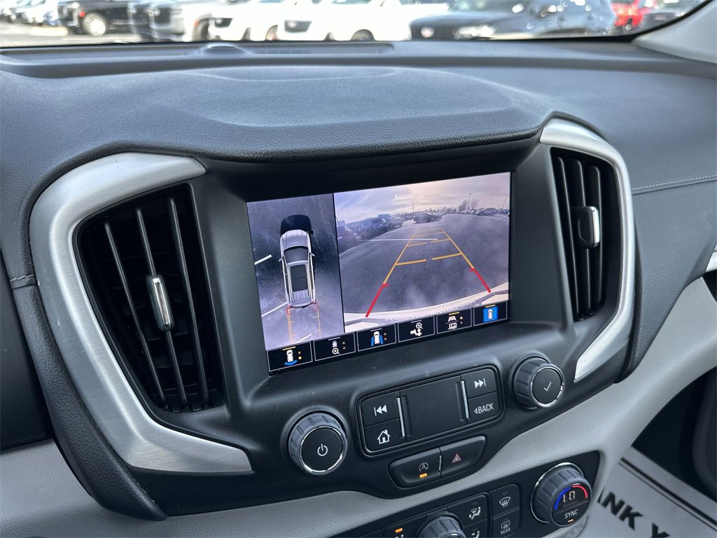 Used 2023 GMC Terrain SLT w/ Tech Package image 17