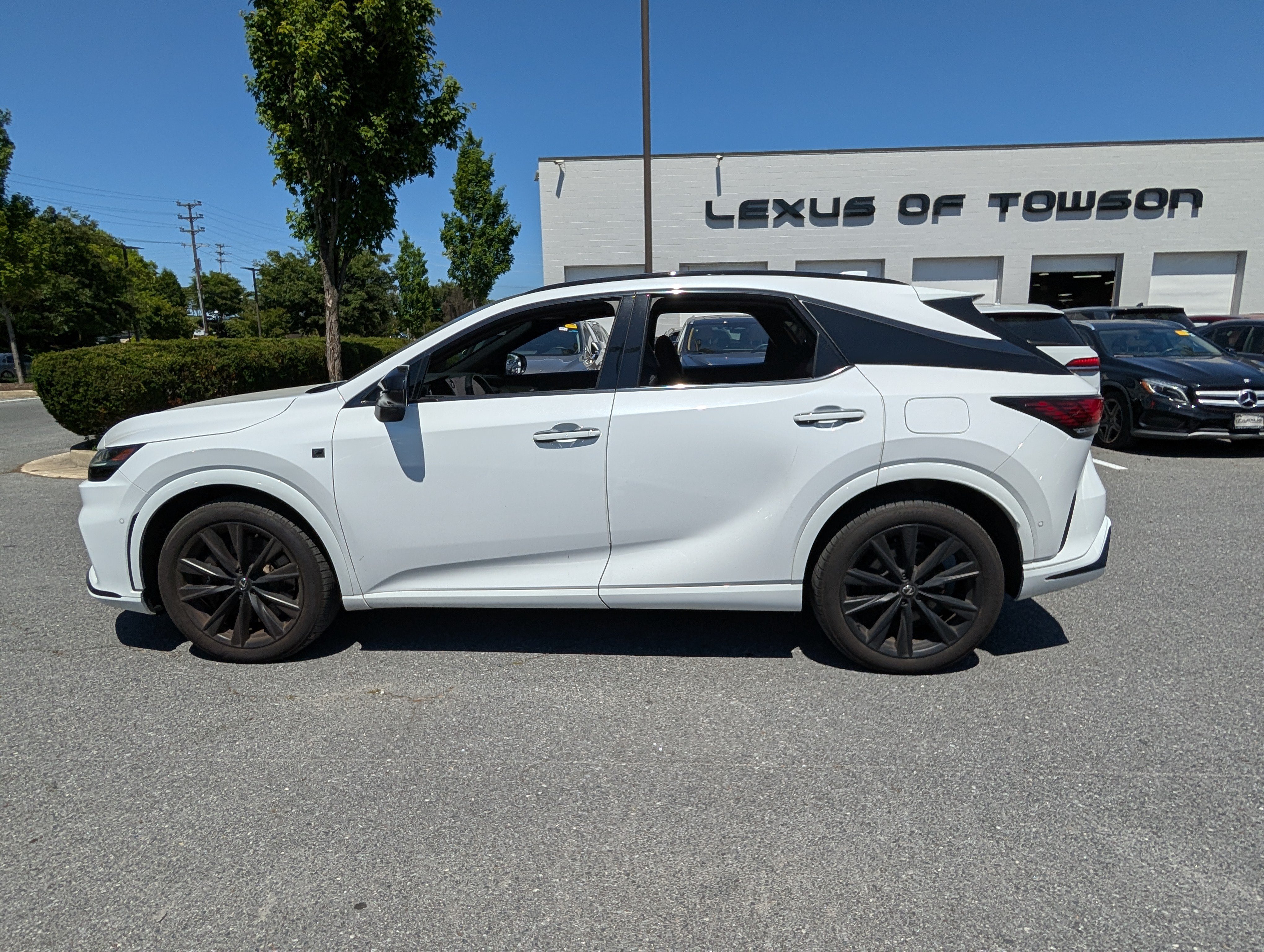 Used 2024 Lexus RX 500h F Sport w/ Convenience Package AWD/4WD image 6
