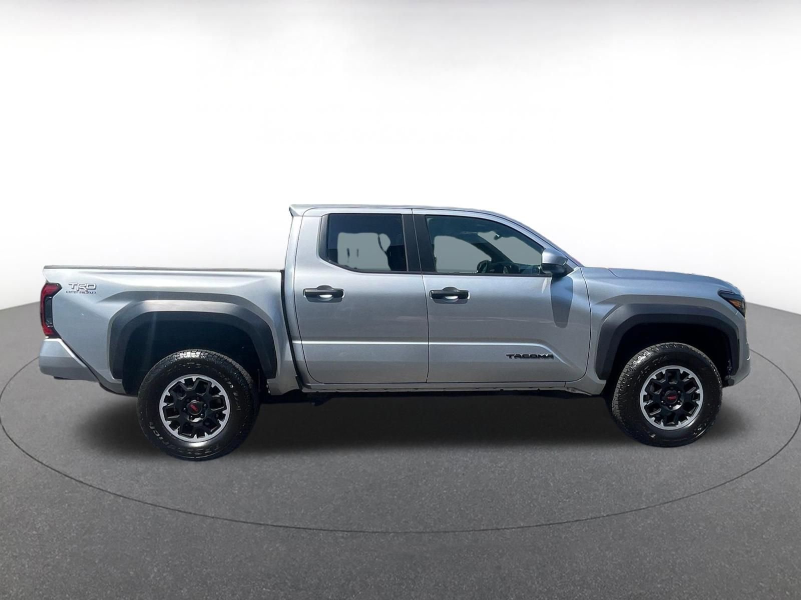 Used 2024 Toyota Tacoma TRD Off-Road AWD/4WD image 15